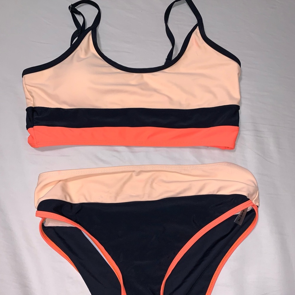 Bikini bathing suit set